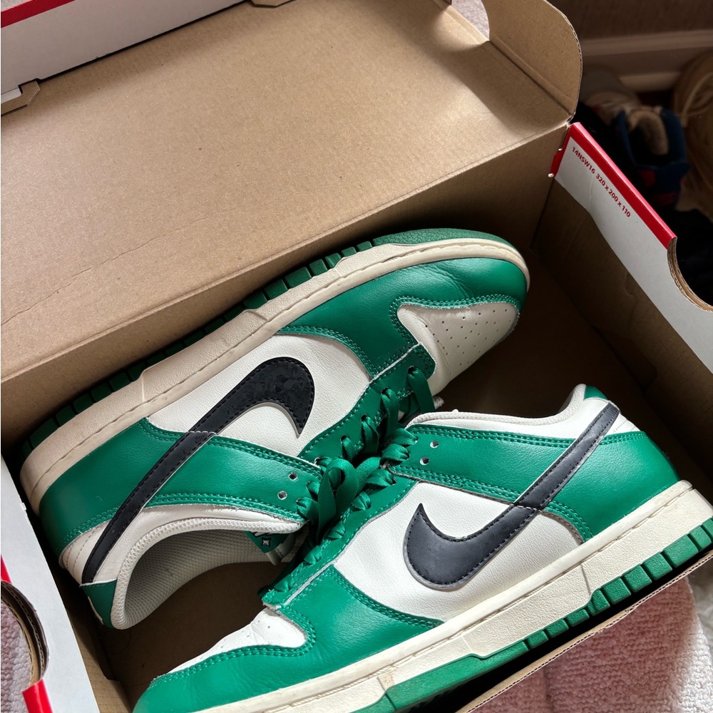Nike Green and White Sneakers Classic Dunk Style